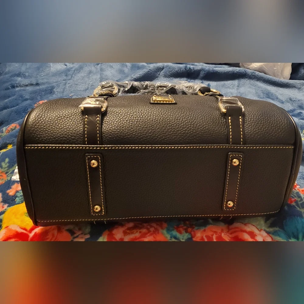 New Dooney & Bourke Black Leather Satchel - Picture 9 of 14